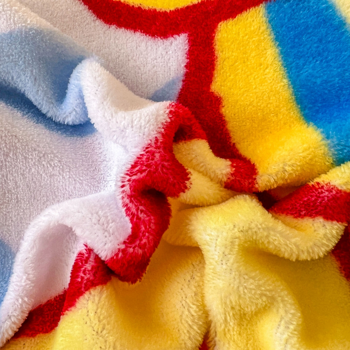 91家纺网 家纺一手货源 找家纺 浩诚 2025新款高克重牛奶绒大版卡通四件套系列 小星仔