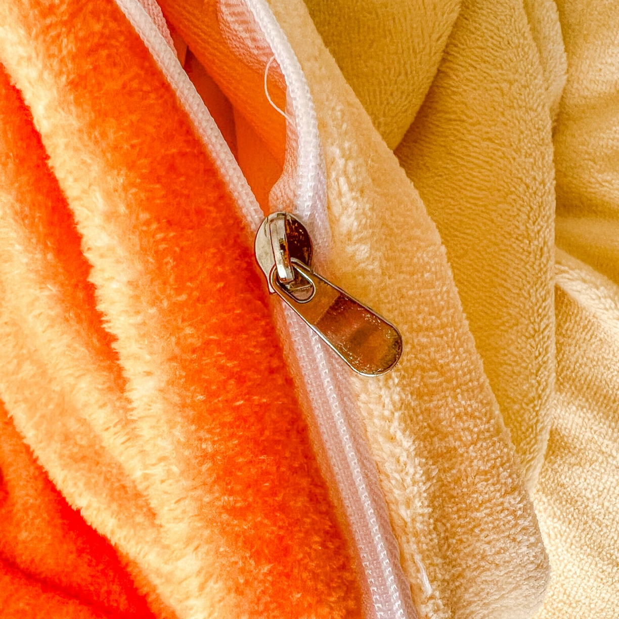 91家纺网 家纺一手货源 找家纺 浩诚 2025新款高克重牛奶绒大版卡通四件套系列 小星仔