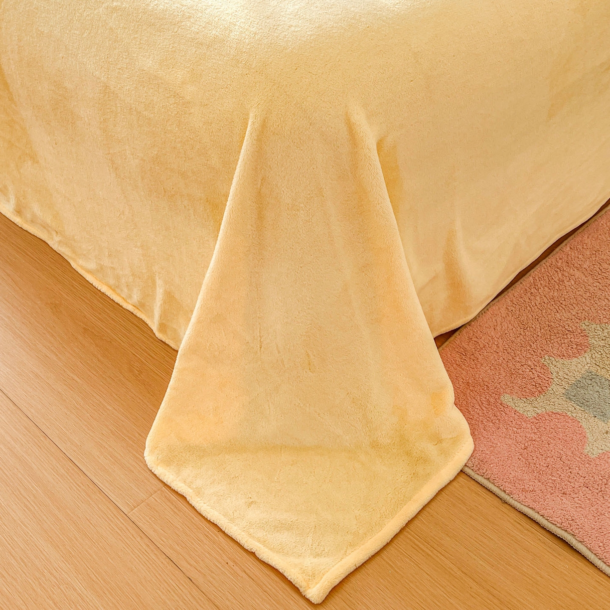 91家纺网 家纺一手货源 找家纺 浩诚 2025新款高克重牛奶绒大版卡通四件套系列 星星乐