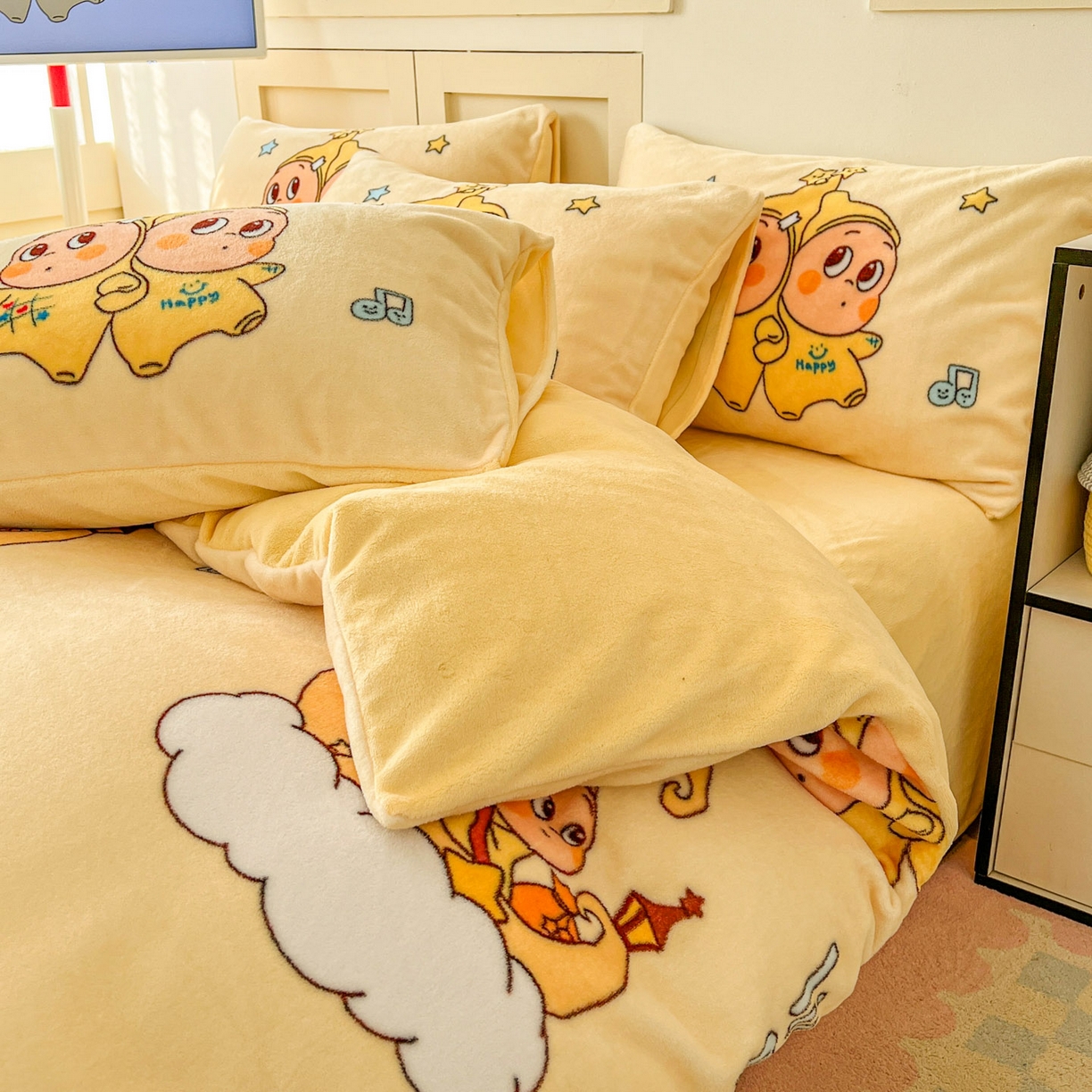 91家纺网 家纺一手货源 找家纺 浩诚 2025新款高克重牛奶绒大版卡通四件套系列 星语心愿