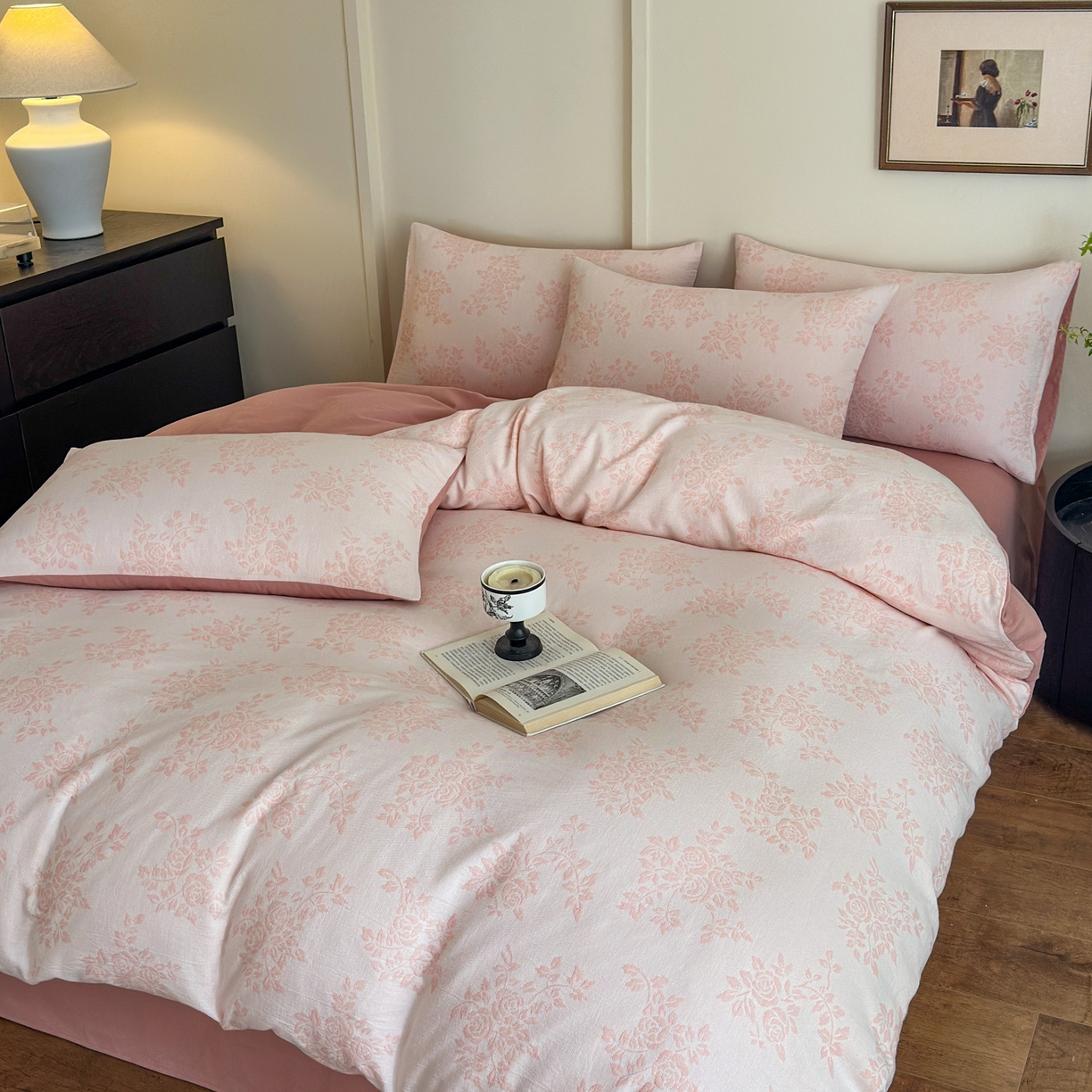 91家纺网 家纺一手货源 找家纺 小叮当家纺仓储工厂店 (买家秀 爆款花型 不断货)2025新款A类全棉纯棉加厚磨毛双层纱色织提花四件套 长夏粉