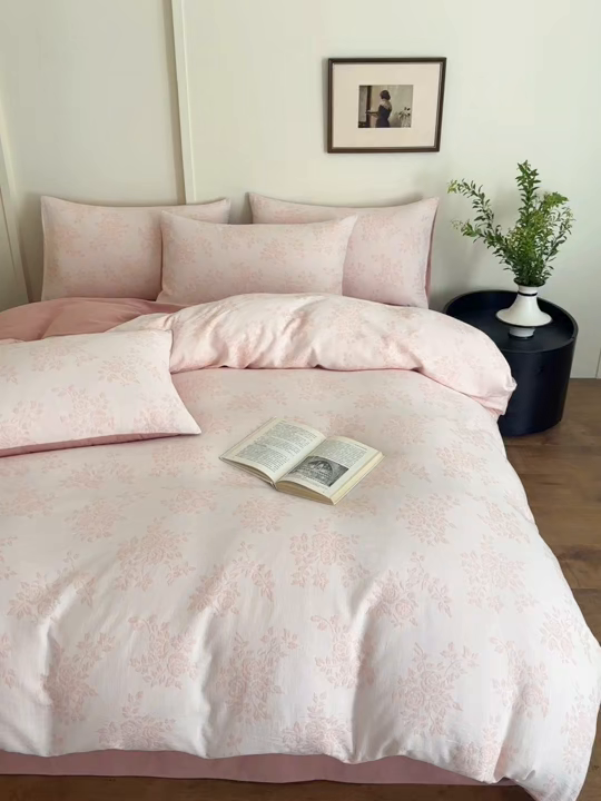 91家纺网 家纺一手货源 找家纺 小叮当家纺仓储工厂店 (买家秀 爆款花型 不断货)2025新款A类全棉纯棉加厚磨毛双层纱色织提花四件套 长夏粉