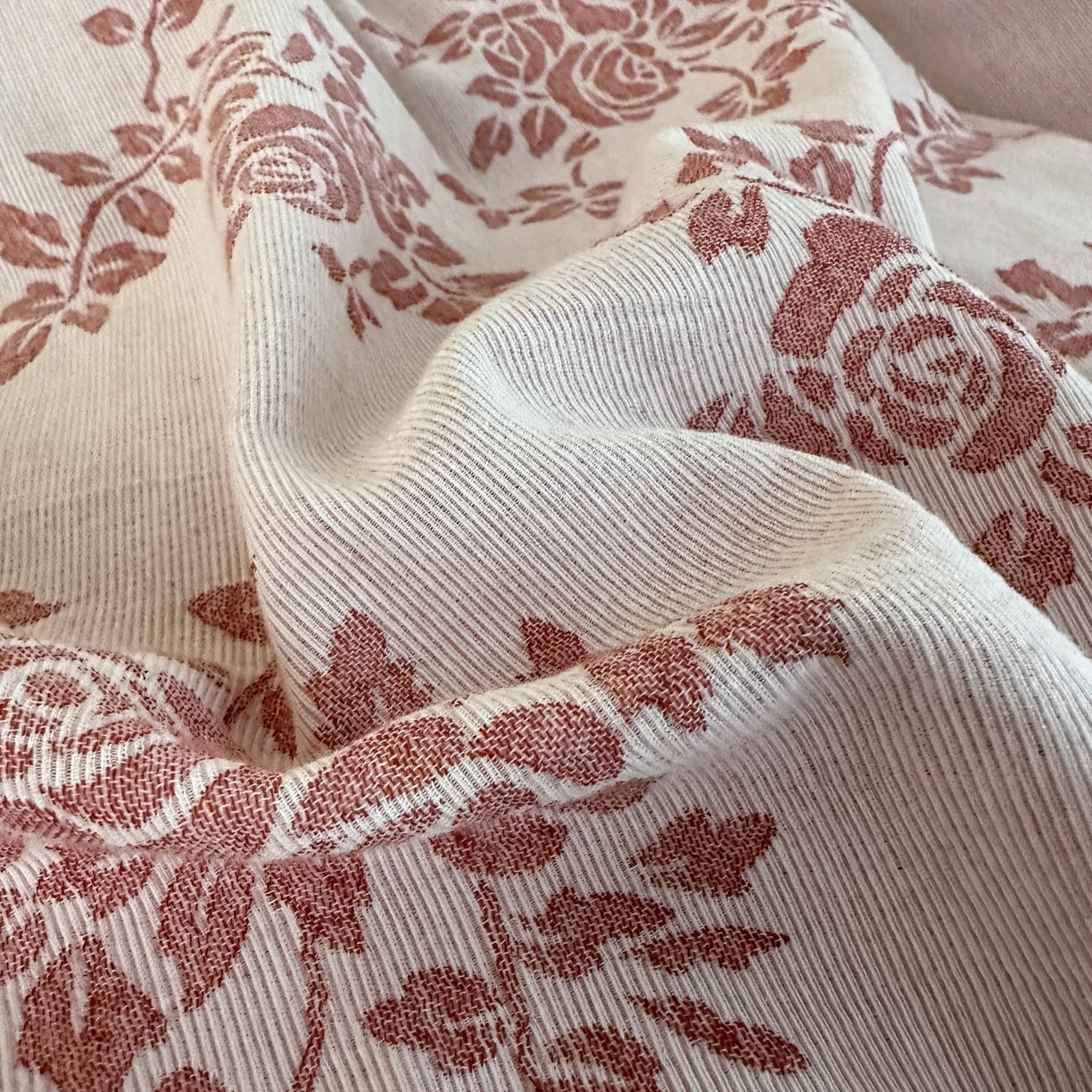 91家纺网 家纺一手货源 找家纺 小叮当家纺仓储工厂店 (买家秀 爆款花型 不断货)2025新款A类全棉纯棉加厚磨毛双层纱色织提花四件套 长夏桔咖