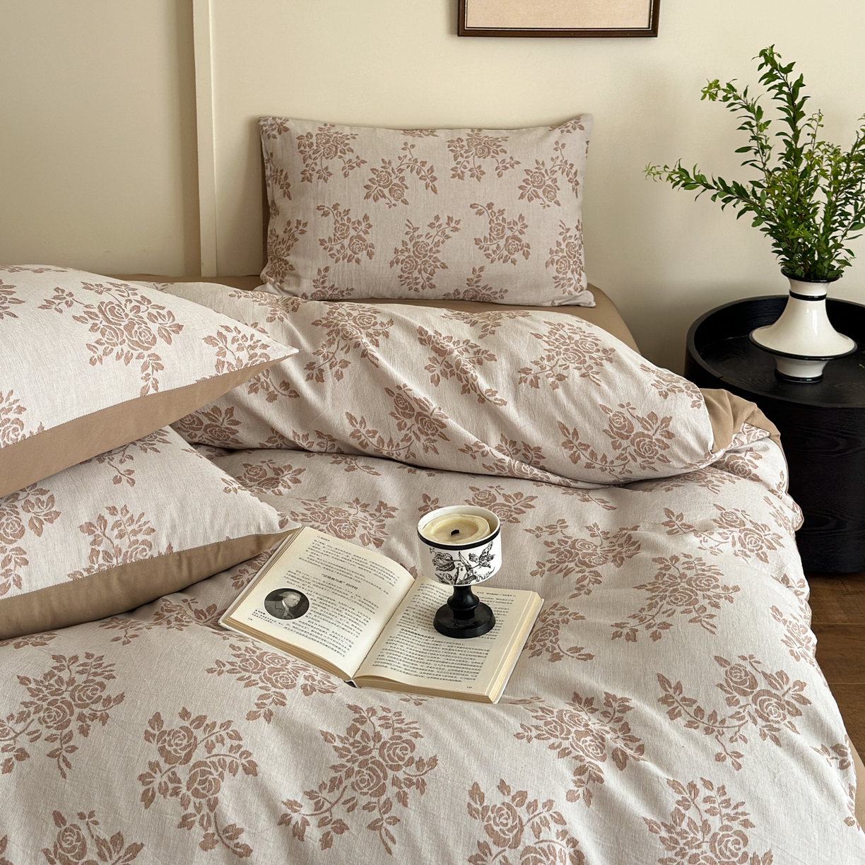 91家纺网 家纺一手货源 找家纺 小叮当家纺仓储工厂店 (买家秀 爆款花型 不断货)2025新款A类全棉纯棉加厚磨毛双层纱色织提花四件套 长夏驼