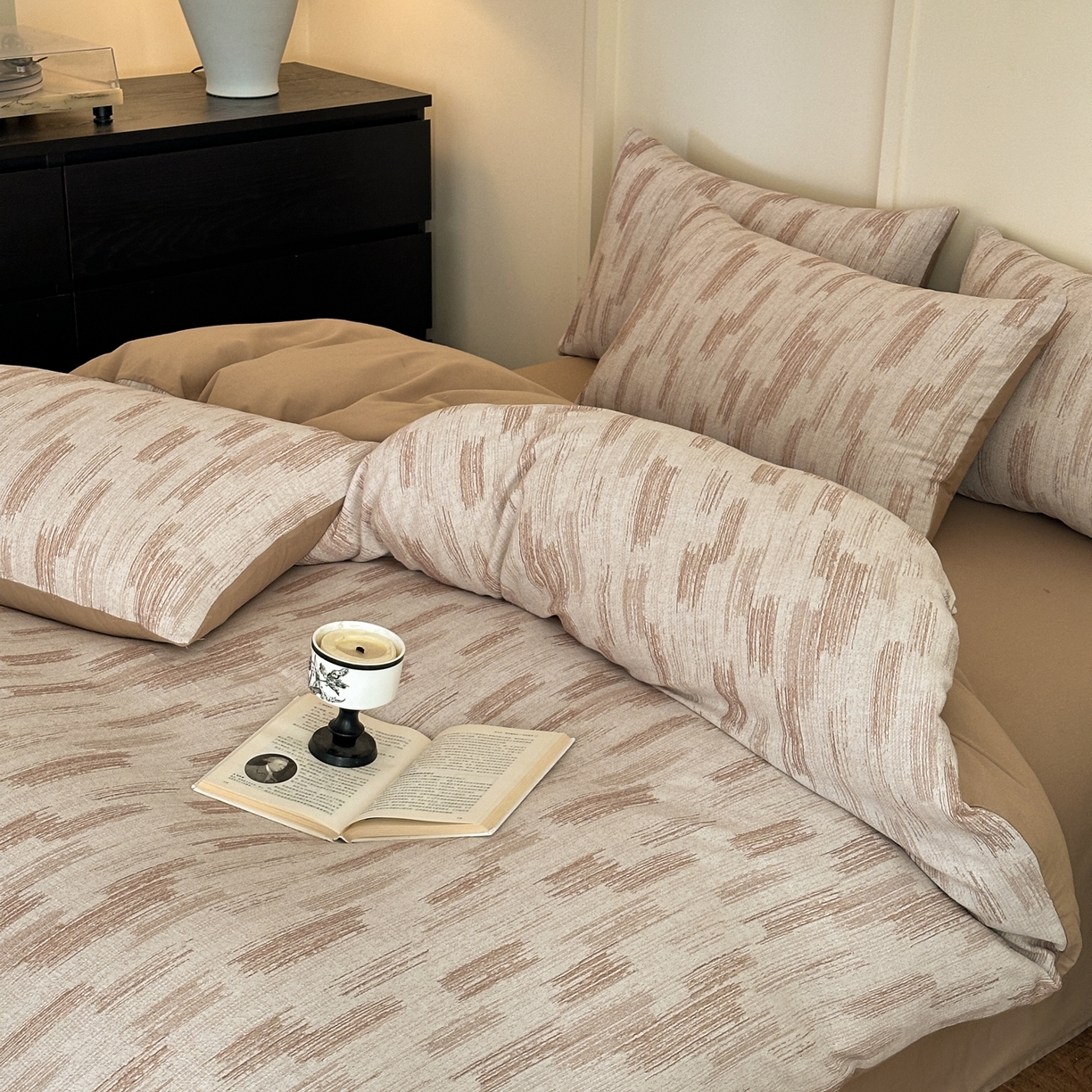 91家纺网 家纺一手货源 找家纺 小叮当家纺仓储工厂店 (买家秀 爆款花型 不断货)2025新款A类全棉纯棉加厚磨毛双层纱色织提花四件套 追夏