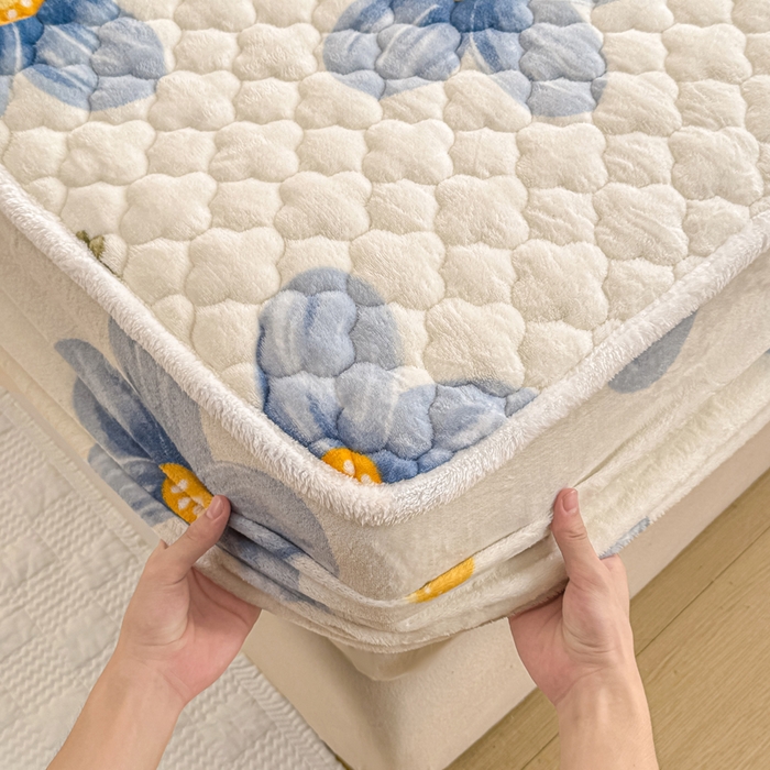 91家纺网 家纺一手货源 找家纺 小叮当家纺仓储工厂店 2025新款A类200g高克重牛奶绒印花夹棉床笠单品床笠床笠单件（提供买家秀） 蓝色花语