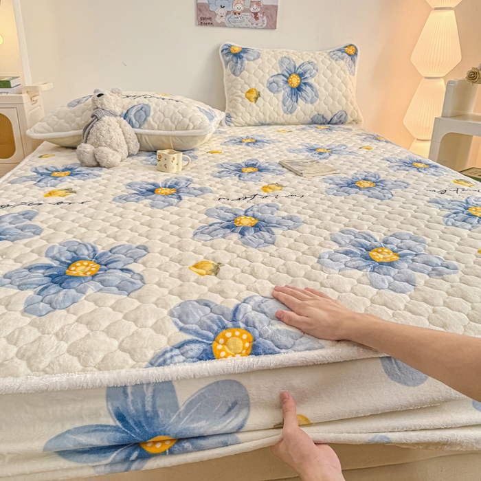 91家纺网 家纺一手货源 找家纺 小叮当家纺仓储工厂店 2025新款A类200g高克重牛奶绒印花夹棉床笠单品床笠床笠单件（提供买家秀） 蓝色花语