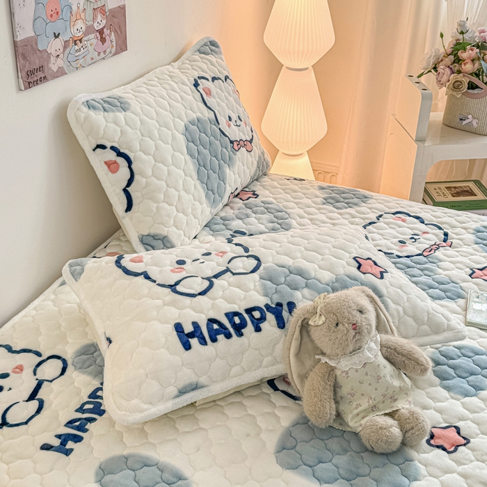 91家纺网 家纺一手货源 找家纺 小叮当家纺仓储工厂店 2025新款A类200g高克重牛奶绒印花夹棉床笠单品床笠床笠单件（提供买家秀） 爱心小熊