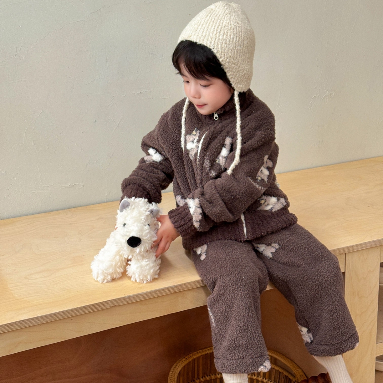 91家纺网 家纺一手货源 找家纺 妍景家居生活馆 2025新款儿童半边绒拉链款套装 哈基米深棕