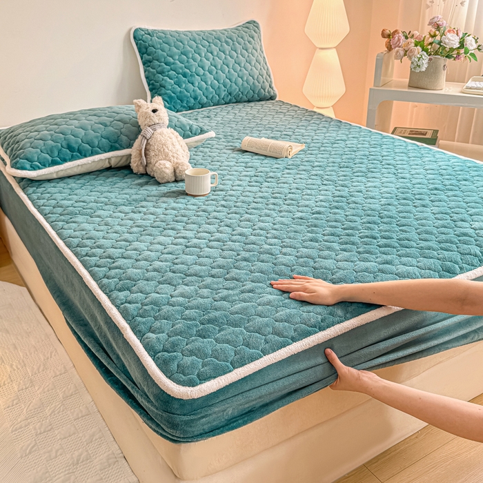 91家纺网 家纺一手货源 找家纺 小叮当家纺仓储工厂店 2025新款A类200g高克重牛奶绒印花夹棉床笠单品床笠床笠单件（提供买家秀） 宝石蓝