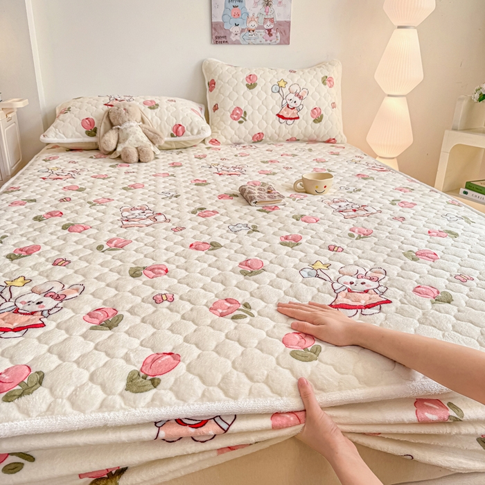 91家纺网 家纺一手货源 找家纺 小叮当家纺仓储工厂店 2025新款A类200g高克重牛奶绒印花夹棉床笠单品床笠床笠单件（提供买家秀） 粉色郁金香