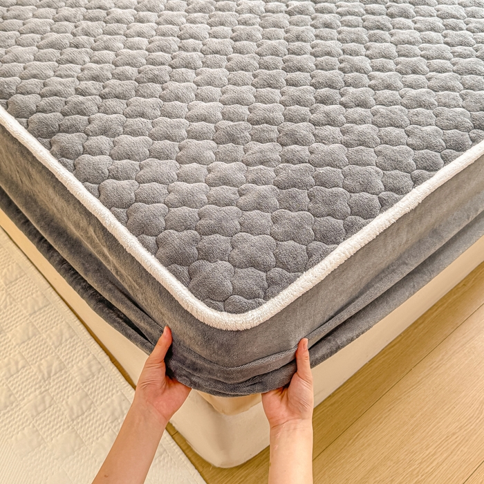 91家纺网 家纺一手货源 找家纺 小叮当家纺仓储工厂店 2025新款A类200g高克重牛奶绒印花夹棉床笠单品床笠床笠单件（提供买家秀） 高级灰