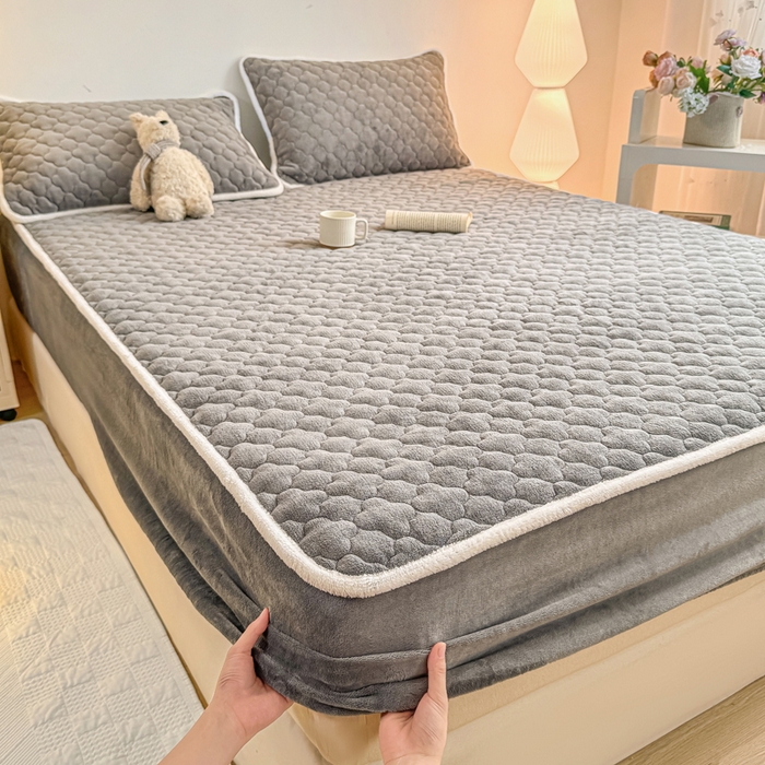 91家纺网 家纺一手货源 找家纺 小叮当家纺仓储工厂店 2025新款A类200g高克重牛奶绒印花夹棉床笠单品床笠床笠单件（提供买家秀） 高级灰