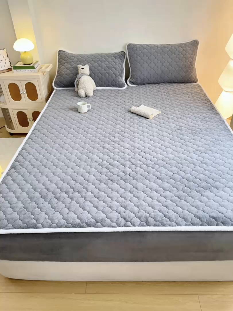 91家纺网 家纺一手货源 找家纺 小叮当家纺仓储工厂店 2025新款A类200g高克重牛奶绒印花夹棉床笠单品床笠床笠单件（提供买家秀） 高级灰