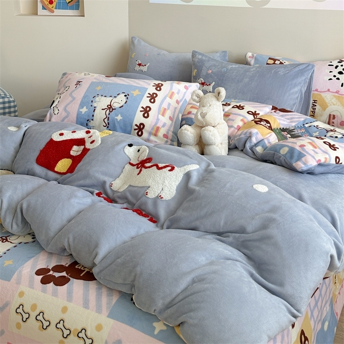 91家纺网 家纺一手货源 找家纺 （总）暖生活 2025新款230克加厚牛奶绒印加绣四件套