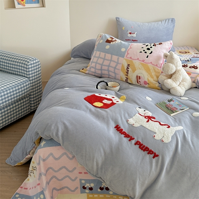 91家纺网 家纺一手货源 找家纺 （总）暖生活 2025新款230克加厚牛奶绒印加绣四件套