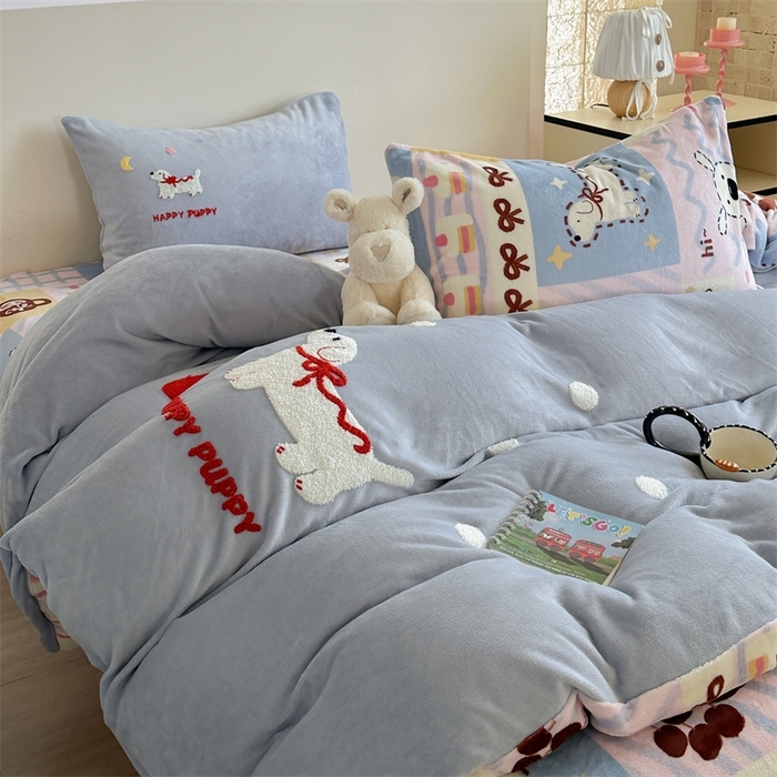 91家纺网 家纺一手货源 找家纺 （总）暖生活 2025新款230克加厚牛奶绒印加绣四件套