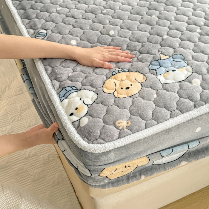 91家纺网 家纺一手货源 找家纺 小叮当家纺仓储工厂店 2025新款A类200g高克重牛奶绒印花夹棉床笠单品床笠床笠单件（提供买家秀） 淘气狗狗