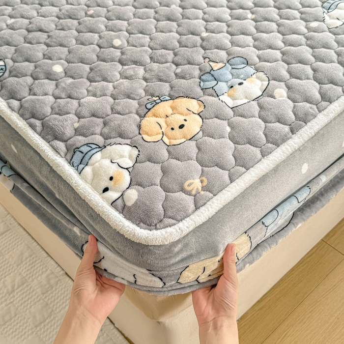 91家纺网 家纺一手货源 找家纺 小叮当家纺仓储工厂店 2025新款A类200g高克重牛奶绒印花夹棉床笠单品床笠床笠单件（提供买家秀） 淘气狗狗