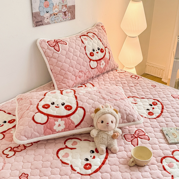 91家纺网 家纺一手货源 找家纺 小叮当家纺仓储工厂店 2025新款A类200g高克重牛奶绒印花夹棉床笠单品床笠床笠单件（提供买家秀） 甜粉兔兔