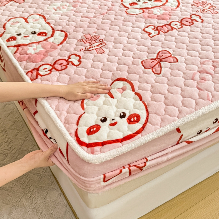 91家纺网 家纺一手货源 找家纺 小叮当家纺仓储工厂店 2025新款A类200g高克重牛奶绒印花夹棉床笠单品床笠床笠单件（提供买家秀） 甜粉兔兔