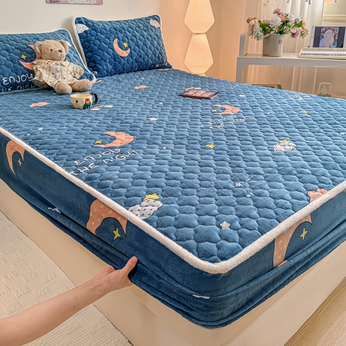 91家纺网 家纺一手货源 找家纺 小叮当家纺仓储工厂店 2025新款A类200g高克重牛奶绒印花夹棉床笠单品床笠床笠单件（提供买家秀） 星空月亮