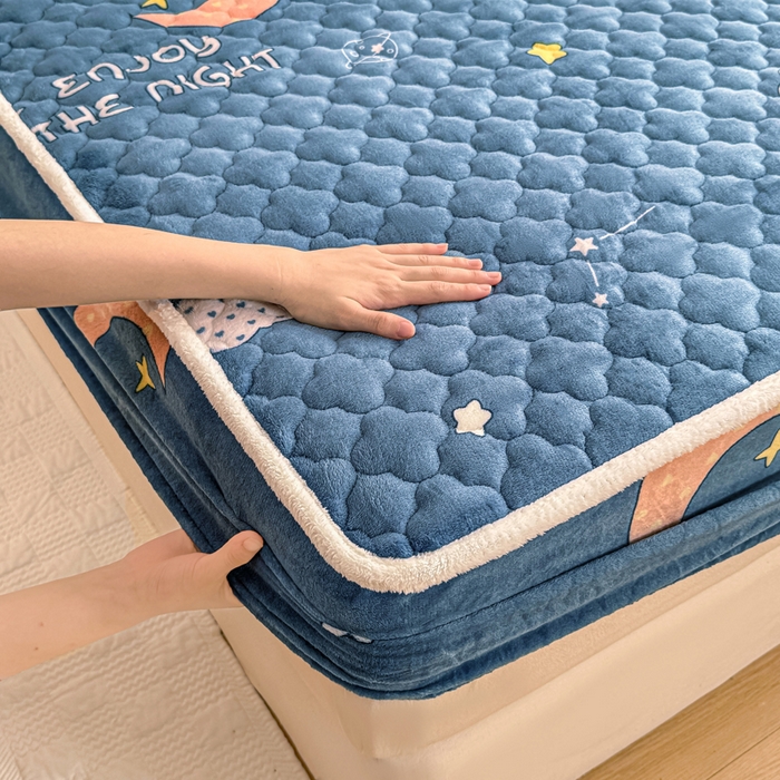 91家纺网 家纺一手货源 找家纺 小叮当家纺仓储工厂店 2025新款A类200g高克重牛奶绒印花夹棉床笠单品床笠床笠单件（提供买家秀） 星空月亮