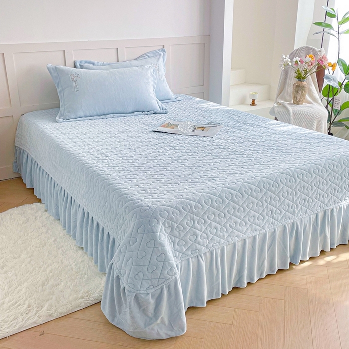 91家纺网 家纺一手货源 找家纺 金绣美居 2025新款加厚牛奶绒韩版床盖款绣花手工花保暖四件套-白茶 蓝色