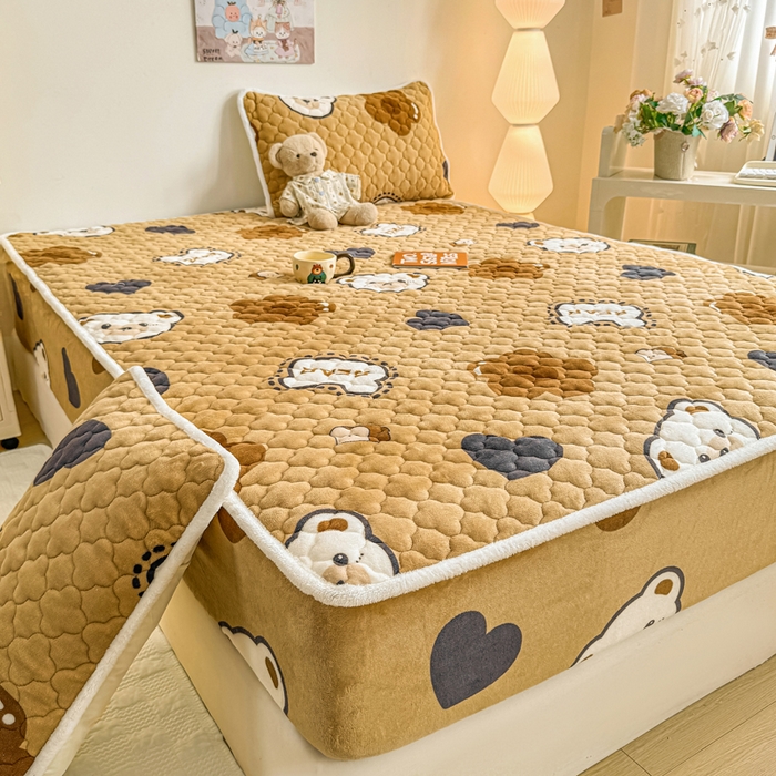 91家纺网 家纺一手货源 找家纺 小叮当家纺仓储工厂店 2025新款A类200g高克重牛奶绒印花夹棉床笠单品床笠床笠单件（提供买家秀） 学院熊宝