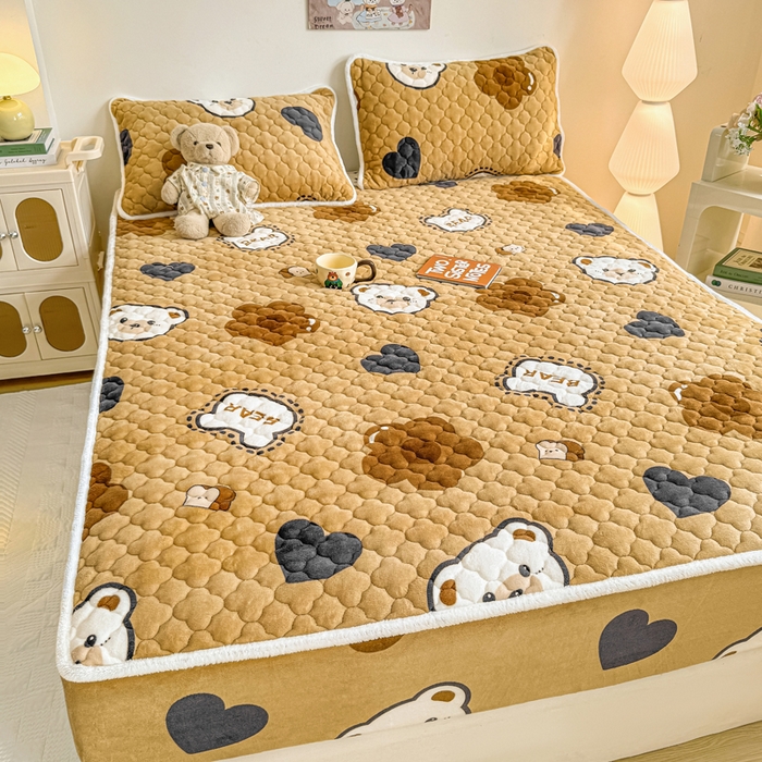 91家纺网 家纺一手货源 找家纺 小叮当家纺仓储工厂店 2025新款A类200g高克重牛奶绒印花夹棉床笠单品床笠床笠单件（提供买家秀） 学院熊宝