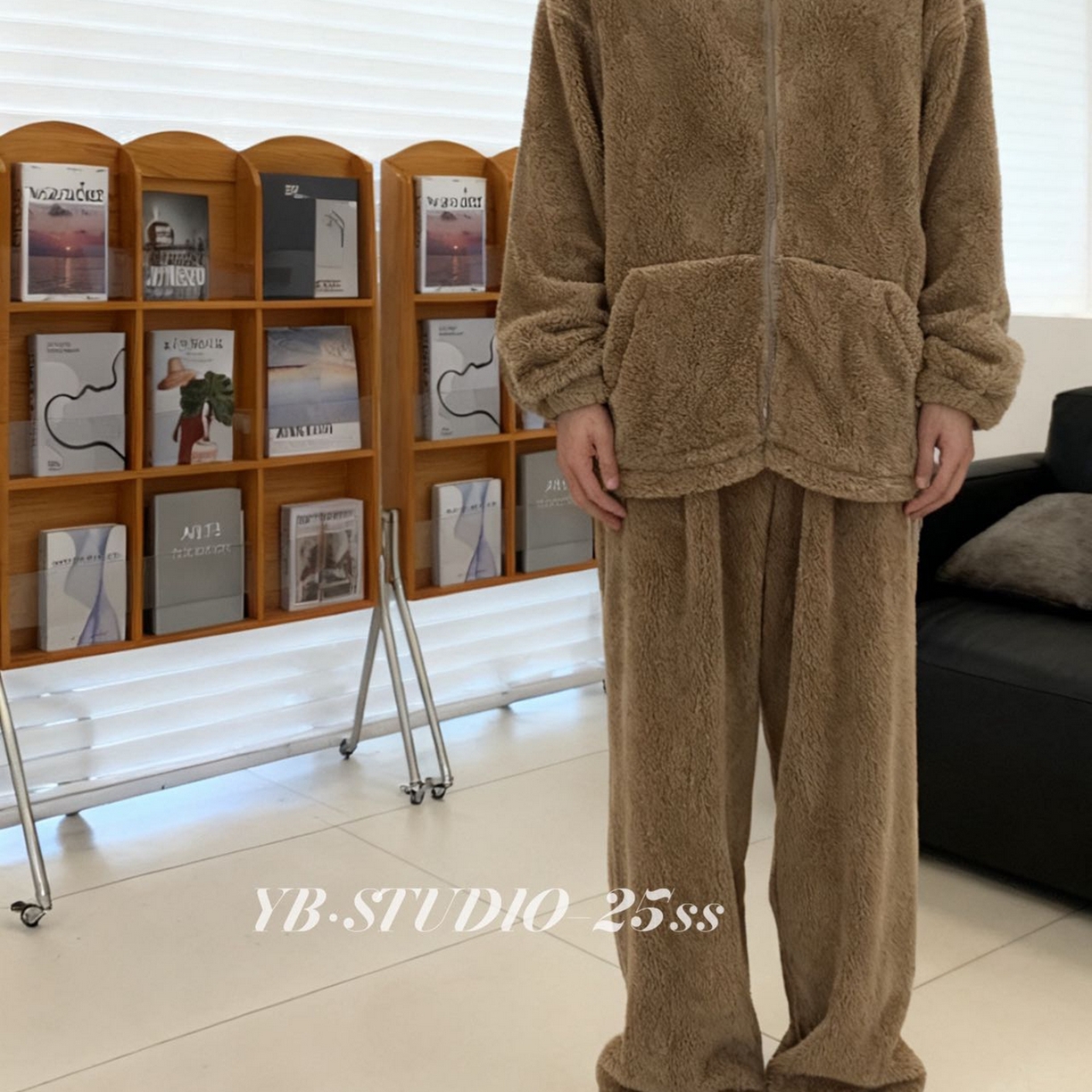 91家纺网 家纺一手货源 找家纺 （总）妍景家居生活馆 2025新款素色连帽拉链套装