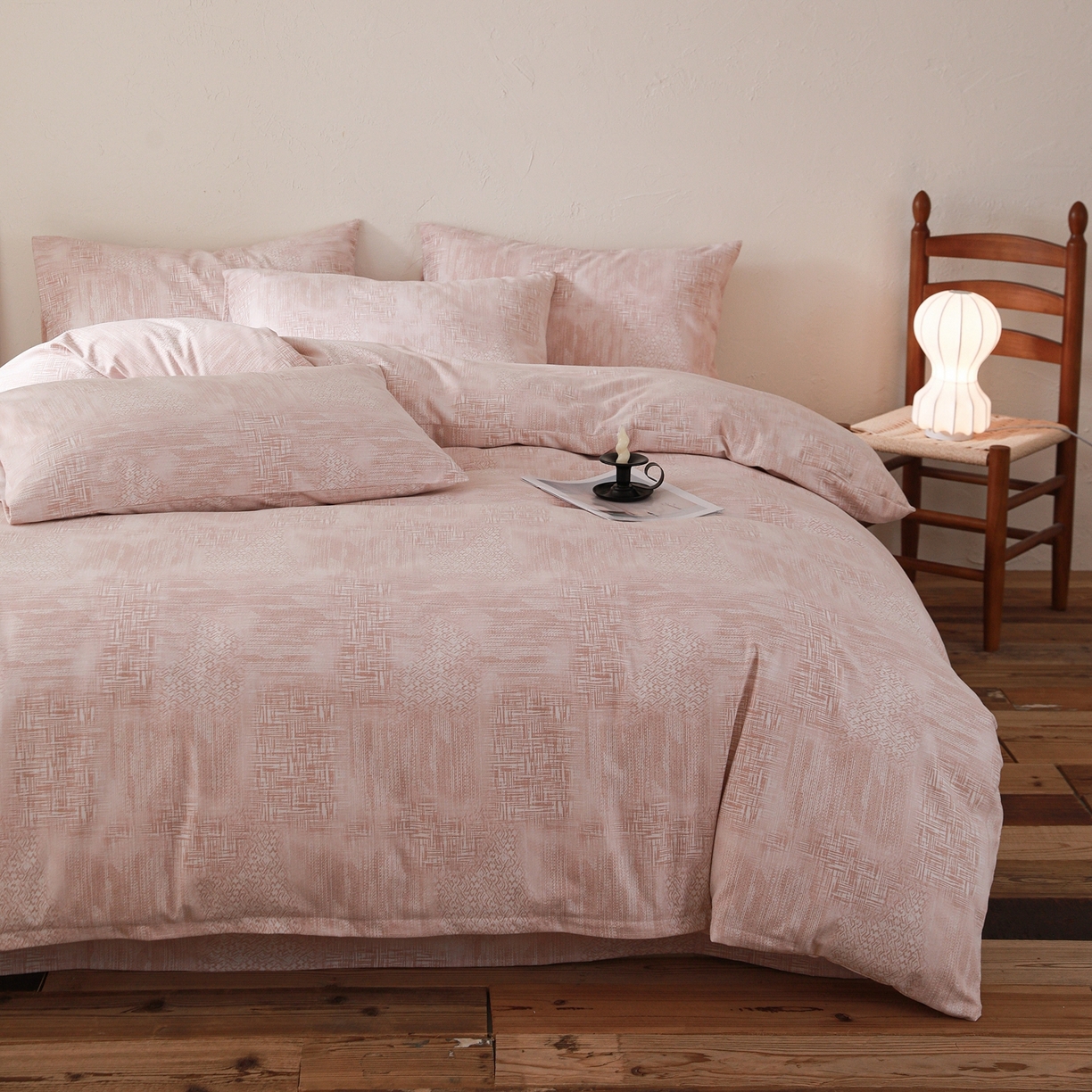 小叮当家纺仓储工厂店 (买家秀 爆款花型 不断货)2025秋冬新款亲肤舒适良品磨毛四件套 雾影粉