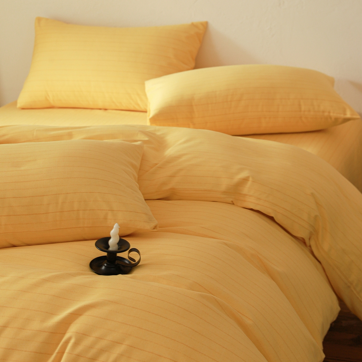 91家纺网 家纺一手货源 找家纺 小叮当家纺仓储工厂店 (买家秀 爆款花型 不断货)2025秋冬新款亲肤舒适良品磨毛四件套 织梦黄