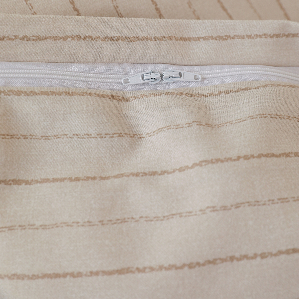 91家纺网 家纺一手货源 找家纺 小叮当家纺仓储工厂店 (买家秀 爆款花型 不断货)2025秋冬新款亲肤舒适良品磨毛四件套 织梦灰