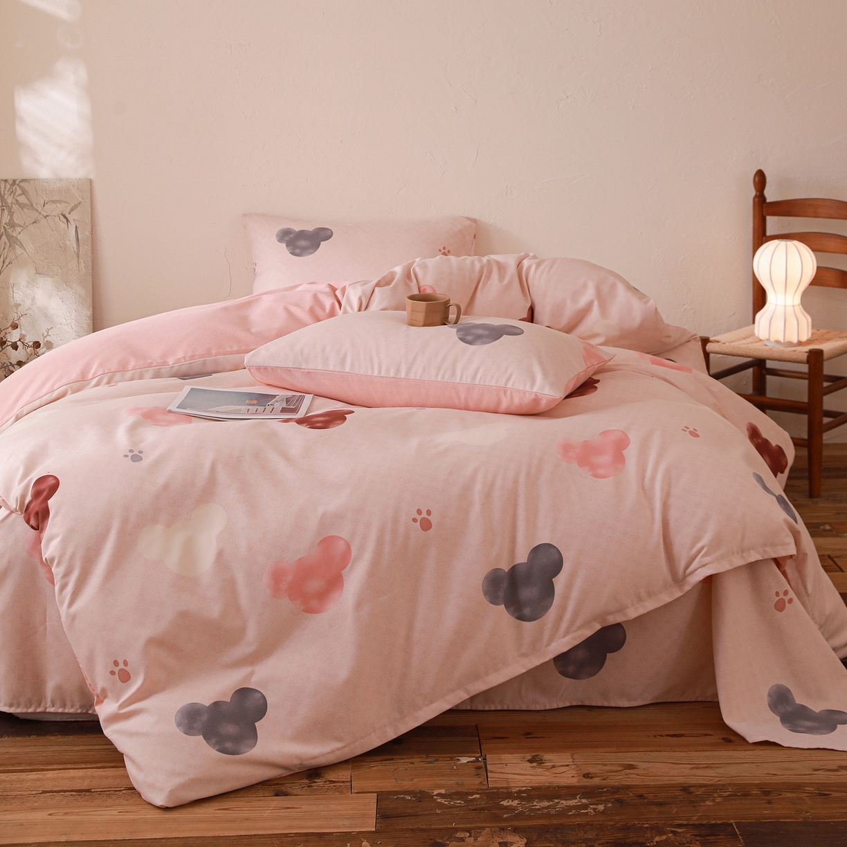 91家纺网 家纺一手货源 找家纺 小叮当家纺仓储工厂店 (买家秀 爆款花型 不断货)2025秋冬新款亲肤舒适良品磨毛四件套 粉熊宝贝