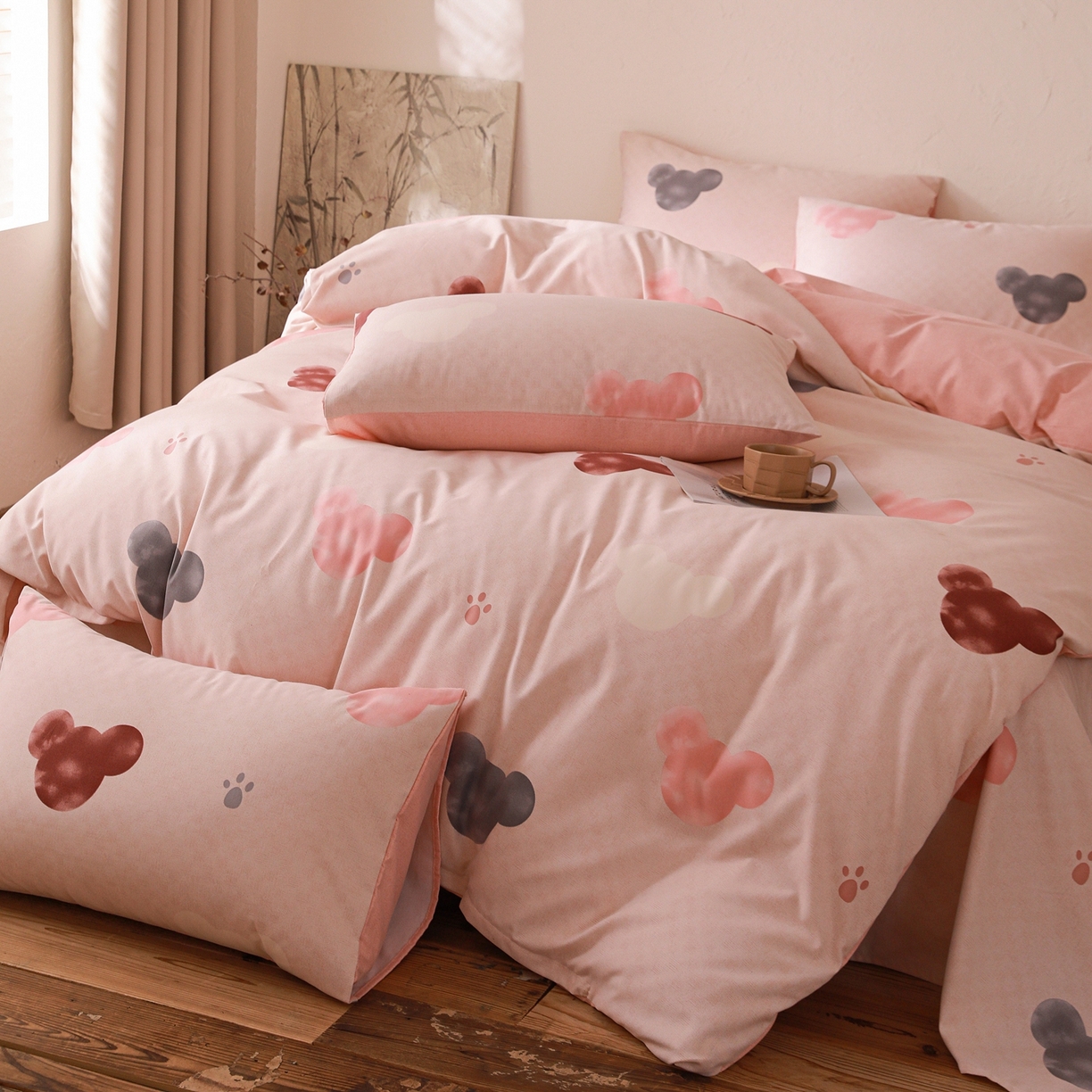 91家纺网 家纺一手货源 找家纺 小叮当家纺仓储工厂店 (买家秀 爆款花型 不断货)2025秋冬新款亲肤舒适良品磨毛四件套 粉熊宝贝