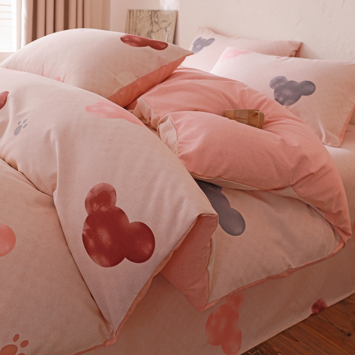 91家纺网 家纺一手货源 找家纺 小叮当家纺仓储工厂店 (买家秀 爆款花型 不断货)2025秋冬新款亲肤舒适良品磨毛四件套 粉熊宝贝