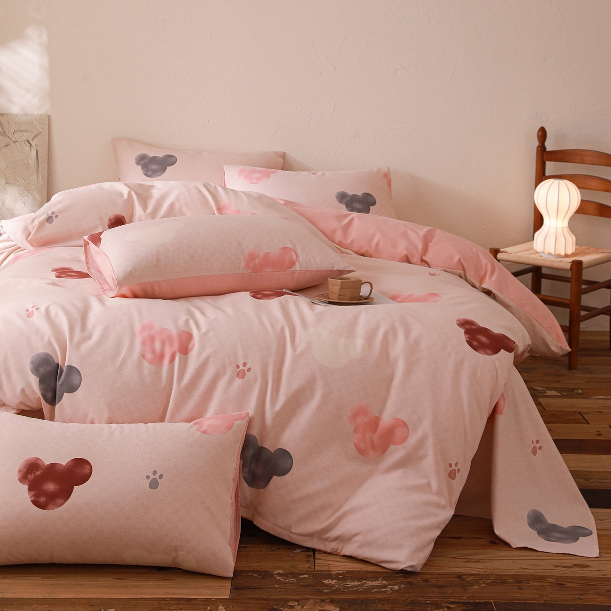 91家纺网 家纺一手货源 找家纺 小叮当家纺仓储工厂店 (买家秀 爆款花型 不断货)2025秋冬新款亲肤舒适良品磨毛四件套 粉熊宝贝