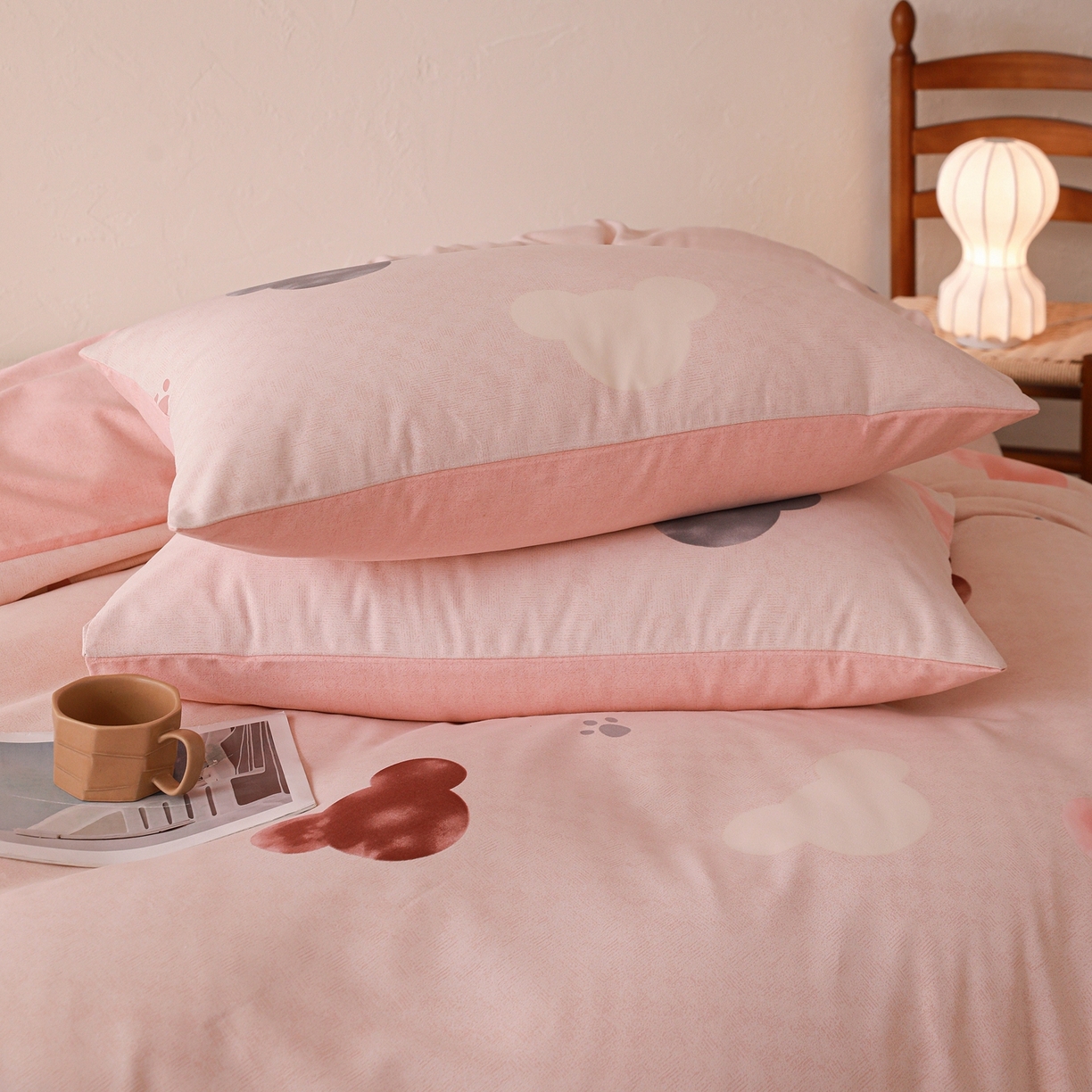 91家纺网 家纺一手货源 找家纺 小叮当家纺仓储工厂店 (买家秀 爆款花型 不断货)2025秋冬新款亲肤舒适良品磨毛四件套 粉熊宝贝