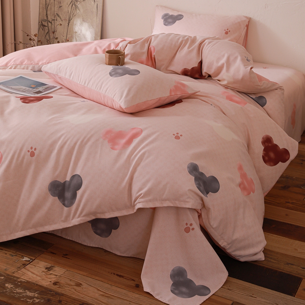 91家纺网 家纺一手货源 找家纺 小叮当家纺仓储工厂店 (买家秀 爆款花型 不断货)2025秋冬新款亲肤舒适良品磨毛四件套 粉熊宝贝