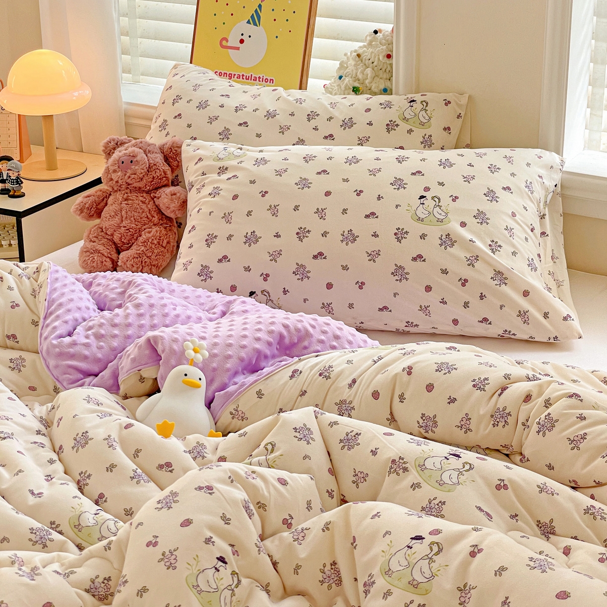 91家纺网 家纺一手货源 找家纺 小叮当家纺仓储工厂店 2025新款A类母婴级宝宝被子牛奶丝针织棉豆豆被豆豆被子儿童婴童大豆被精品买家秀 紫色小花