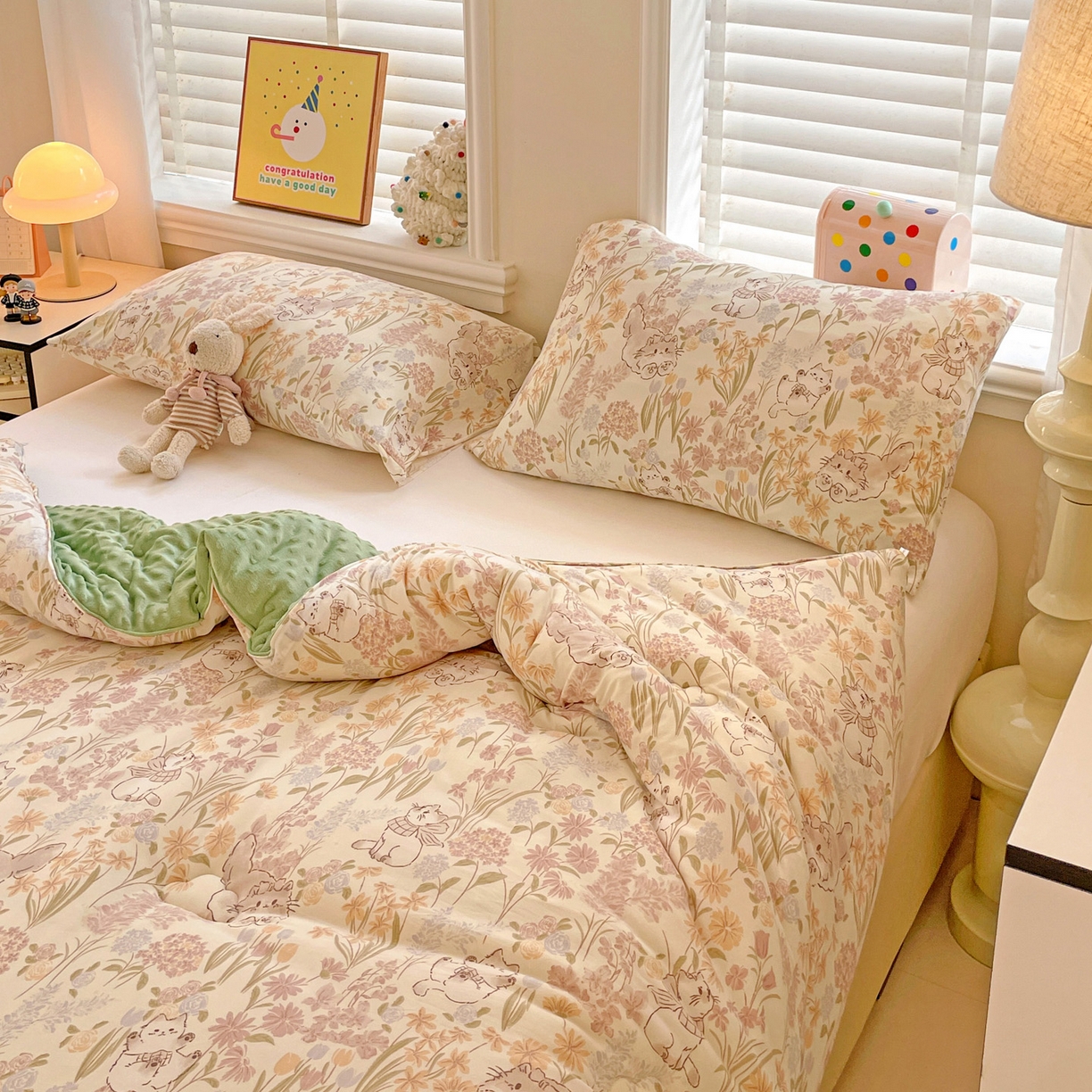 91家纺网 家纺一手货源 找家纺 小叮当家纺仓储工厂店 2025新款A类母婴级宝宝被子牛奶丝针织棉豆豆被豆豆被子儿童婴童大豆被精品买家秀 花间小猫