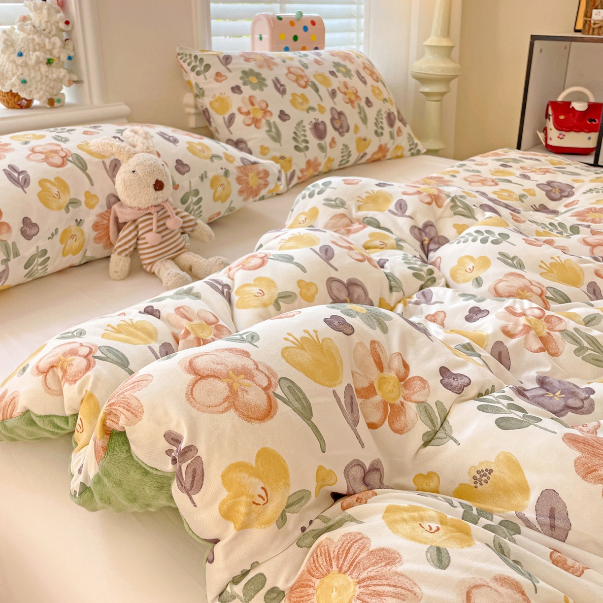 91家纺网 家纺一手货源 找家纺 小叮当家纺仓储工厂店 2025新款A类母婴级宝宝被子牛奶丝针织棉豆豆被豆豆被子儿童婴童大豆被精品买家秀 百花园