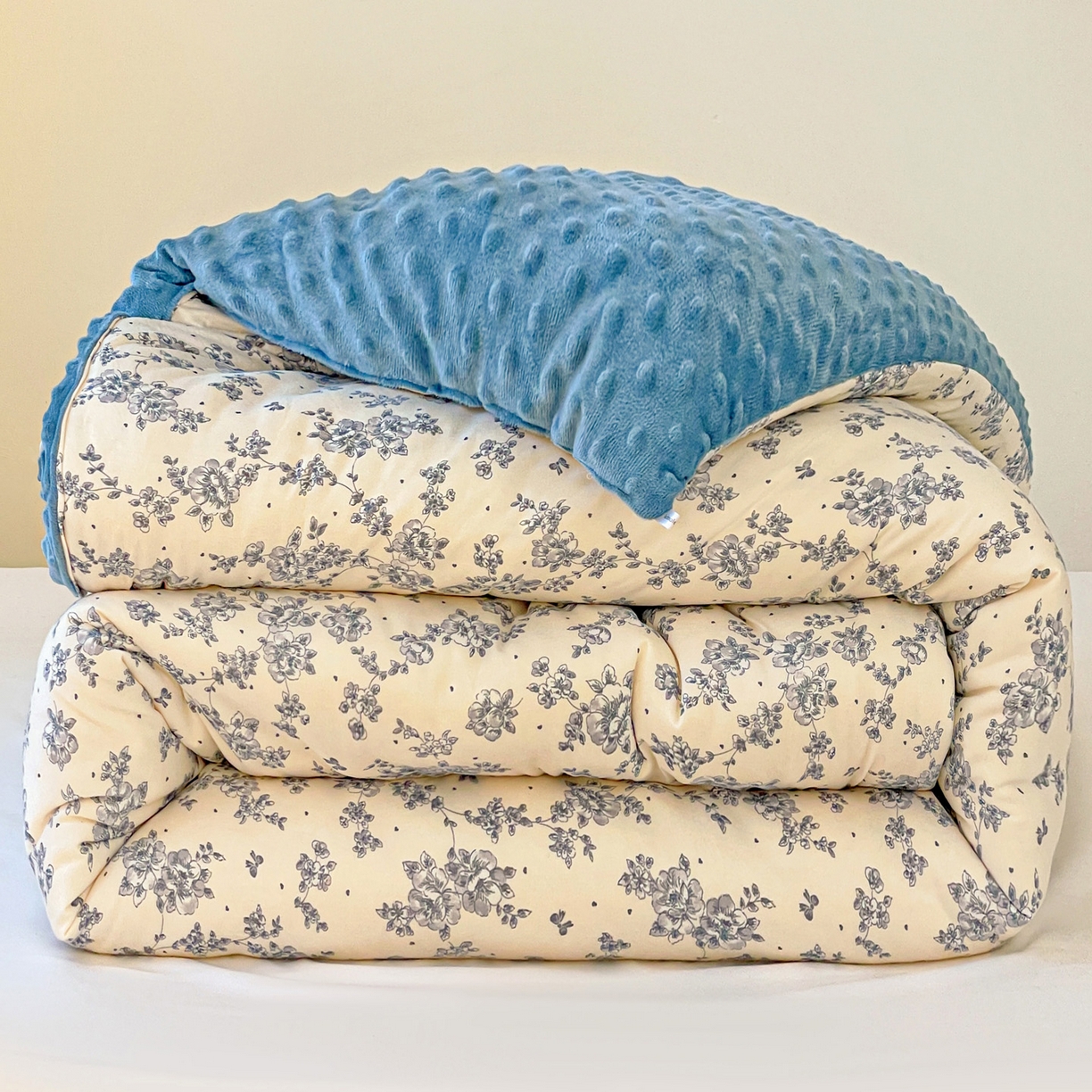 91家纺网 家纺一手货源 找家纺 小叮当家纺仓储工厂店 2025新款A类母婴级宝宝被子牛奶丝针织棉豆豆被豆豆被子儿童婴童大豆被精品买家秀 晨曦