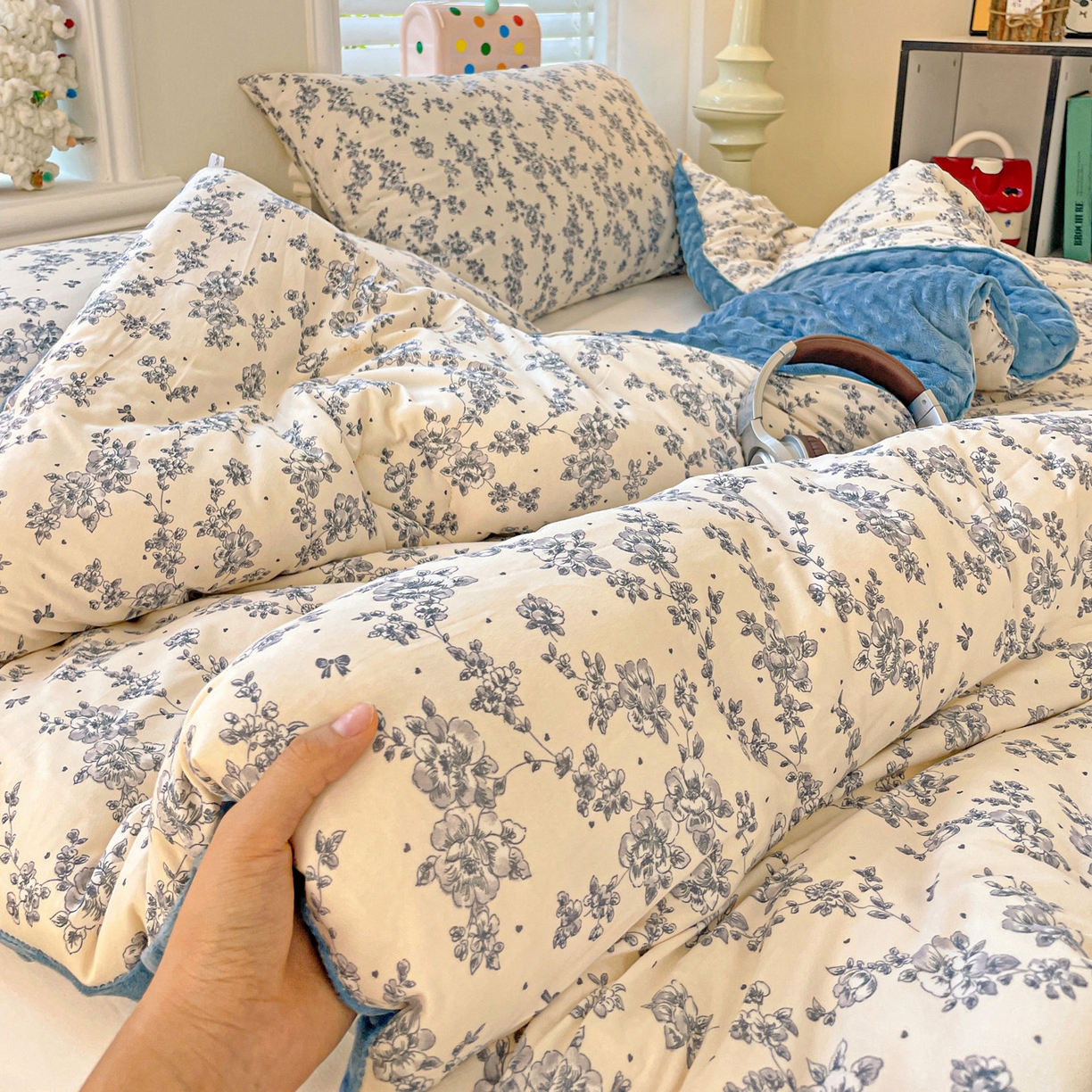 91家纺网 家纺一手货源 找家纺 小叮当家纺仓储工厂店 2025新款A类母婴级宝宝被子牛奶丝针织棉豆豆被豆豆被子儿童婴童大豆被精品买家秀 晨曦