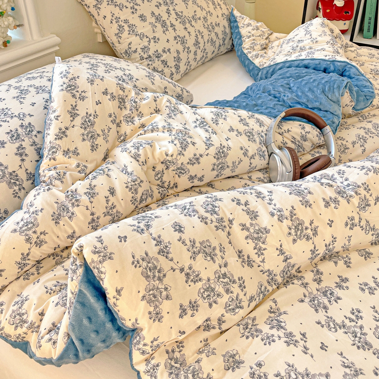 91家纺网 家纺一手货源 找家纺 小叮当家纺仓储工厂店 2025新款A类母婴级宝宝被子牛奶丝针织棉豆豆被豆豆被子儿童婴童大豆被精品买家秀 晨曦