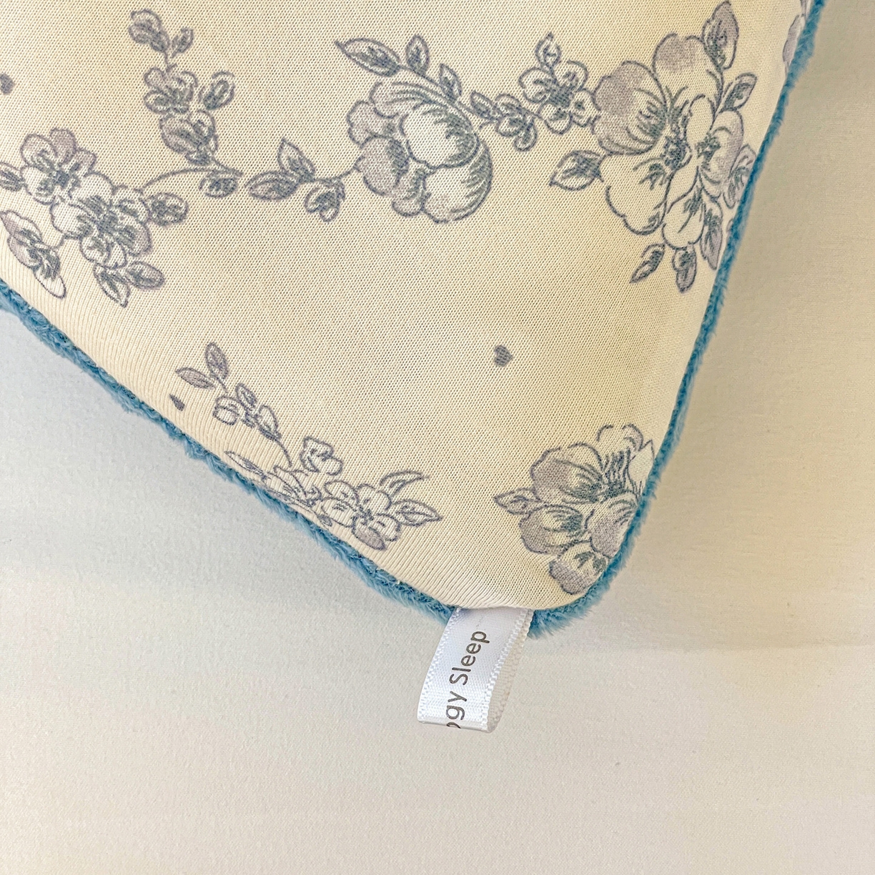 91家纺网 家纺一手货源 找家纺 小叮当家纺仓储工厂店 2025新款A类母婴级宝宝被子牛奶丝针织棉豆豆被豆豆被子儿童婴童大豆被精品买家秀 晨曦