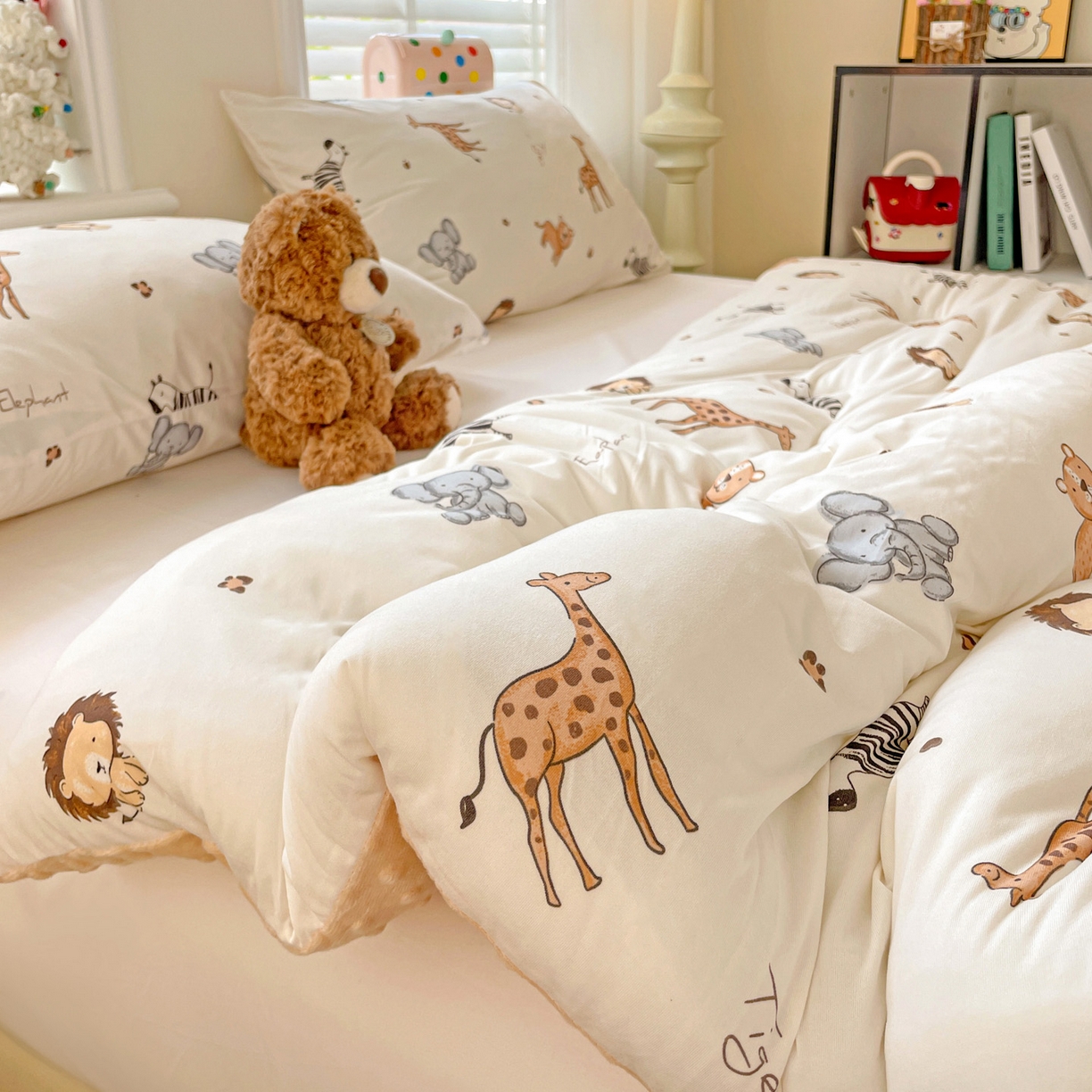 91家纺网 家纺一手货源 找家纺 小叮当家纺仓储工厂店 2025新款A类母婴级宝宝被子牛奶丝针织棉豆豆被豆豆被子儿童婴童大豆被精品买家秀 动物乐园