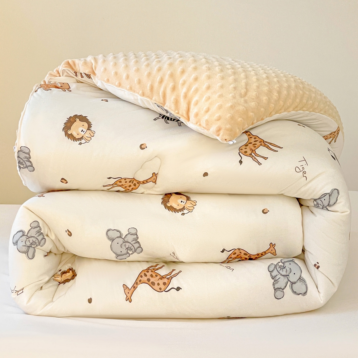 91家纺网 家纺一手货源 找家纺 小叮当家纺仓储工厂店 2025新款A类母婴级宝宝被子牛奶丝针织棉豆豆被豆豆被子儿童婴童大豆被精品买家秀 动物乐园