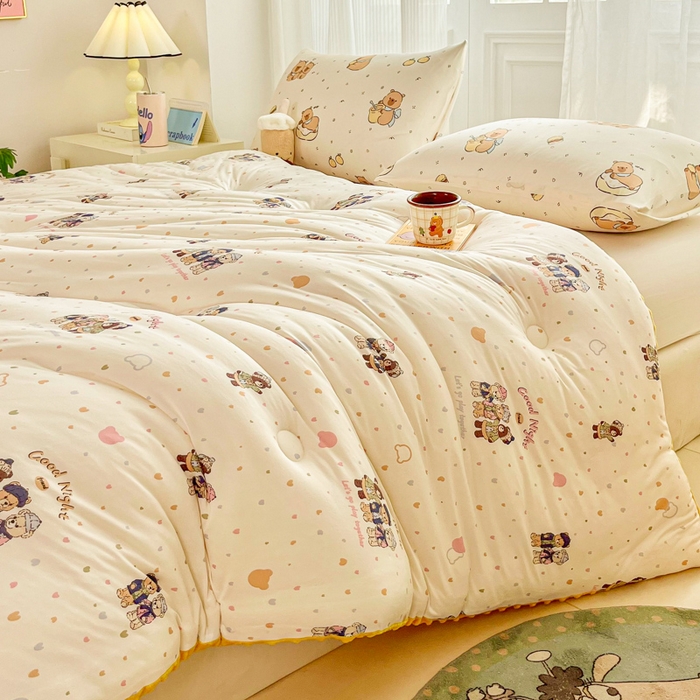 91家纺网 家纺一手货源 找家纺 小叮当家纺仓储工厂店 2025新款A类母婴级宝宝被子牛奶丝针织棉豆豆被豆豆被子儿童婴童大豆被精品买家秀 三只小熊（牛奶针织-豆豆被）